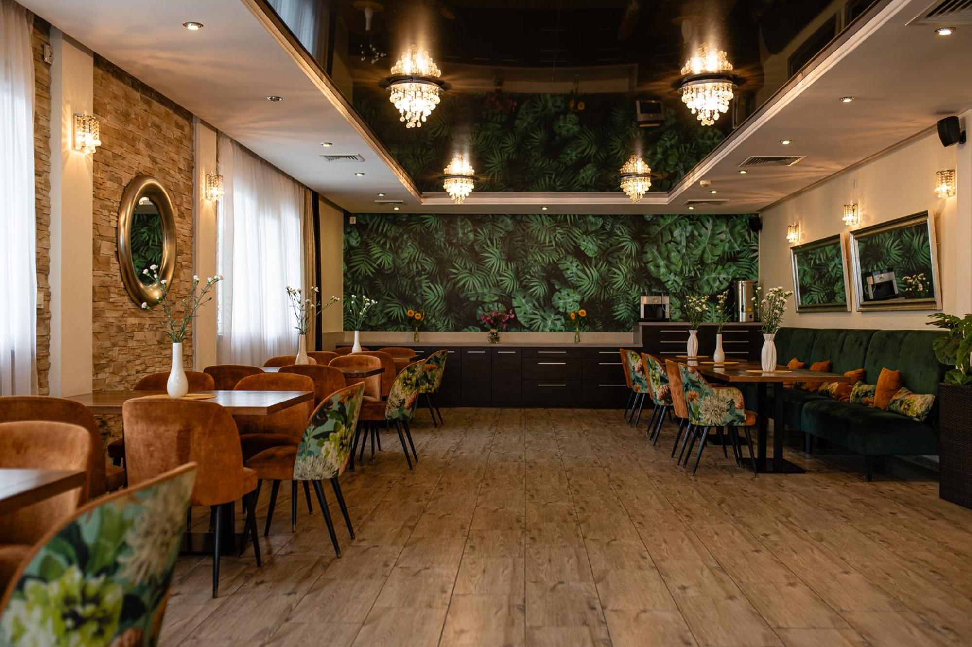 Hotel Alta Brzozow Экстерьер фото